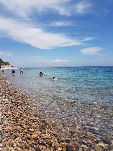 Paralia Agias Fotinis Apartment | Fotini Apartments