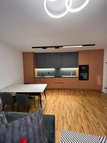 Matiçan Apartment | Four Seasons Apartment