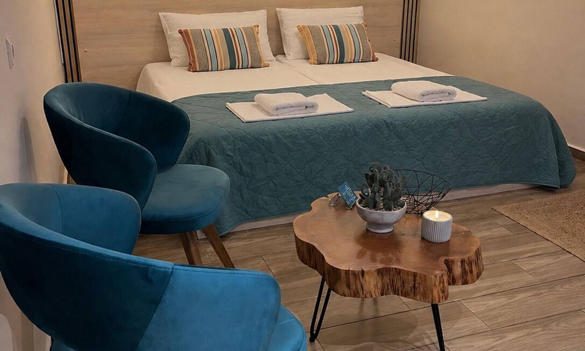 Markopoulon House | Garden Square Inn