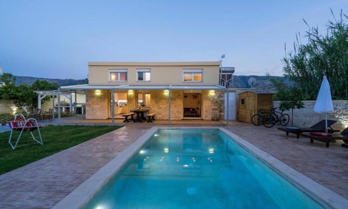 Nerokouros House | Garden Villa - bikes, private pool, garden family home