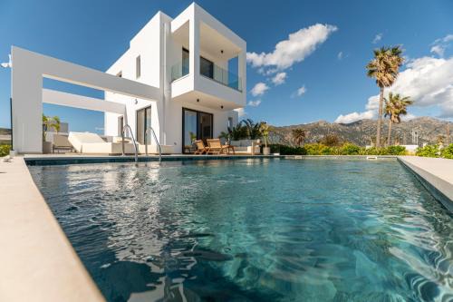 Kardamena Villa | Geo's Luxury Villa - Private Pool - By the beach