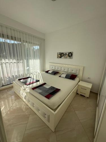 Ishem Apartment | Gjiri i Lalzit Lura 3 Apartment Toni