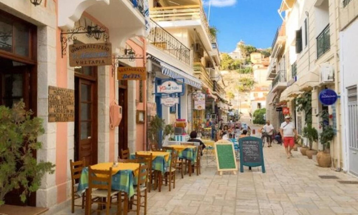 Paralio Astros Villa | Glyfada Villas 2