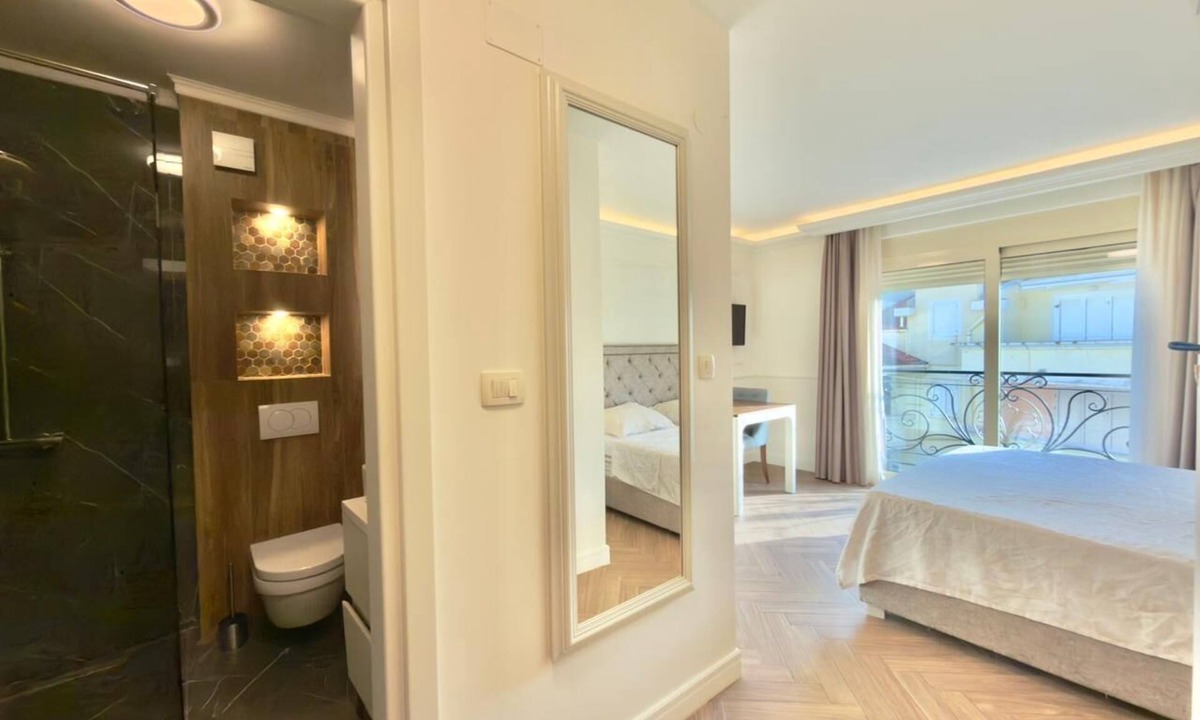 Sveti Stefan Apartment | Golden Crown