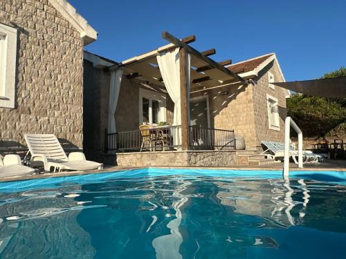 Ljesevici Villa | Golden Ray Bigova