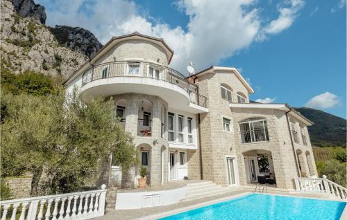 Sasovici House | Gorgeous Home In Herceg Novi