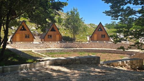 Cetinje Cabin | Gorska Dolina