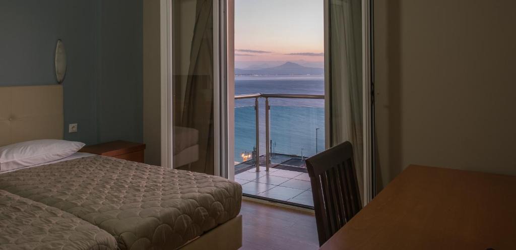 Loutraki-Agioi Theodoroi Hotel | Grand Olympic Hotel Loutraki