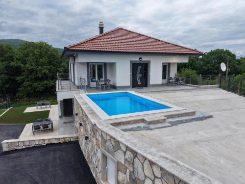 Niksic Municipality Apartment | Grandpa's Ranch Niksic