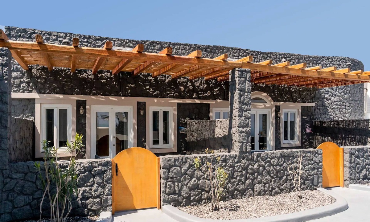Imerovigli Villa | Great Santorini Villa | Villa Coral | Air Conditioning | 1 Bedroom