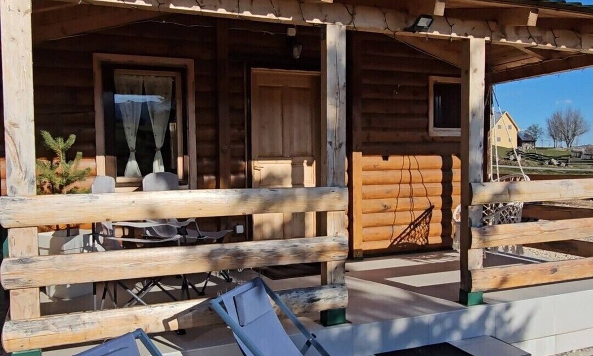 Zabljak Ski Chalet | Green top Mountain Chalet with Durmitor View
