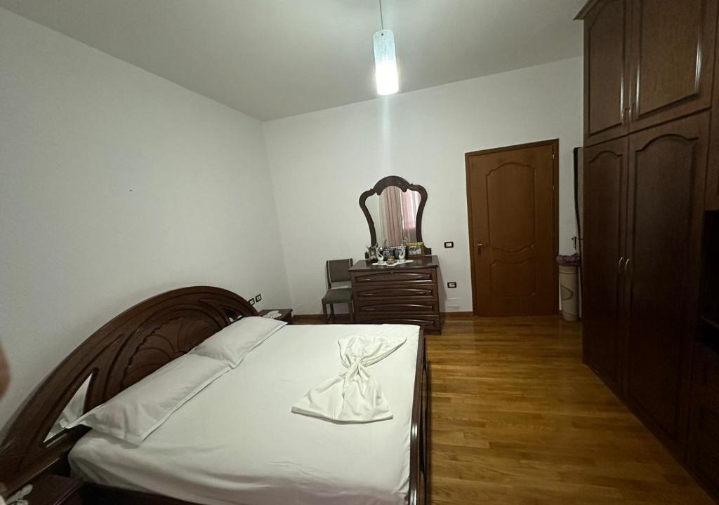 Berat House | Guest House Enea