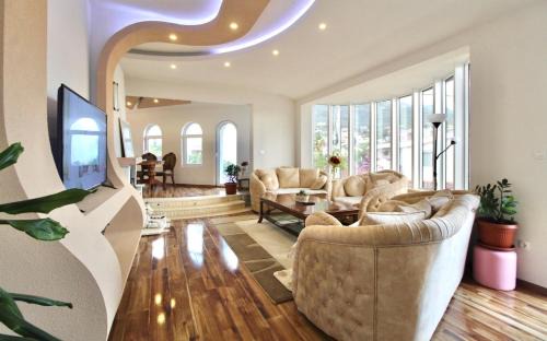 Burtaisi House | Guest house Nina
