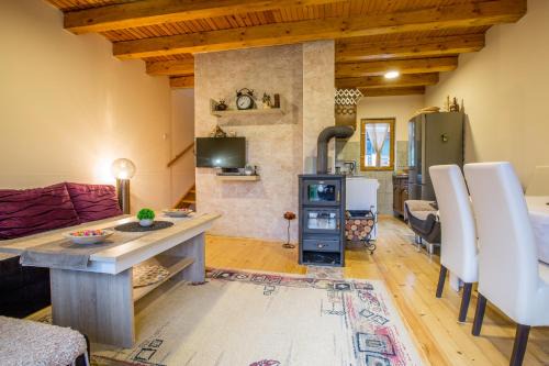 Razvrsje House | Guest house Sky Blue