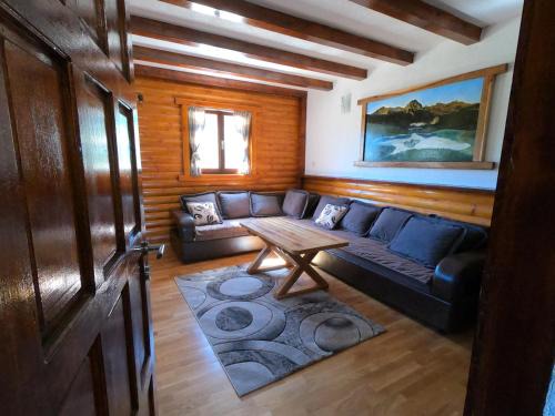 Zabljak House | Guest house Tara