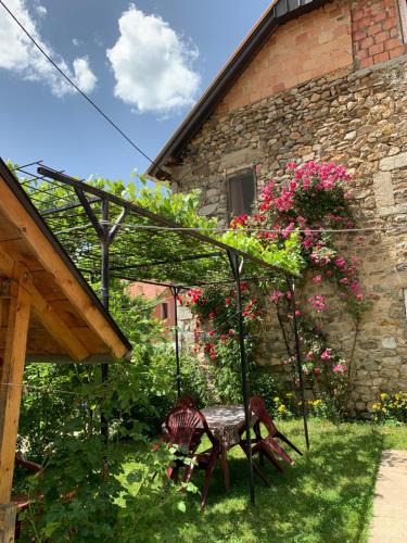 Vusanje House | Guest House Ulaj