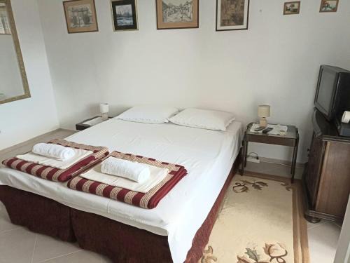 Meljine House | Guesthouse Ljilja - apartment with balcony 2