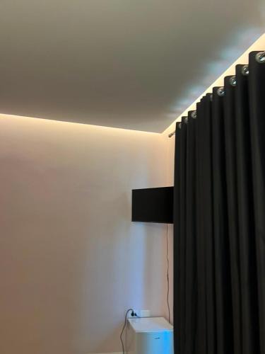 Mbrostar-Urë Hotel | Gwin Hotel