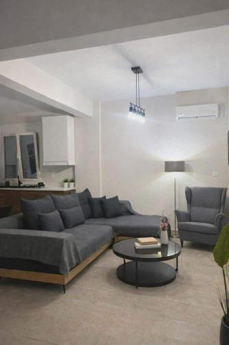 Spata-Artemida Apartment | H&B Apartment