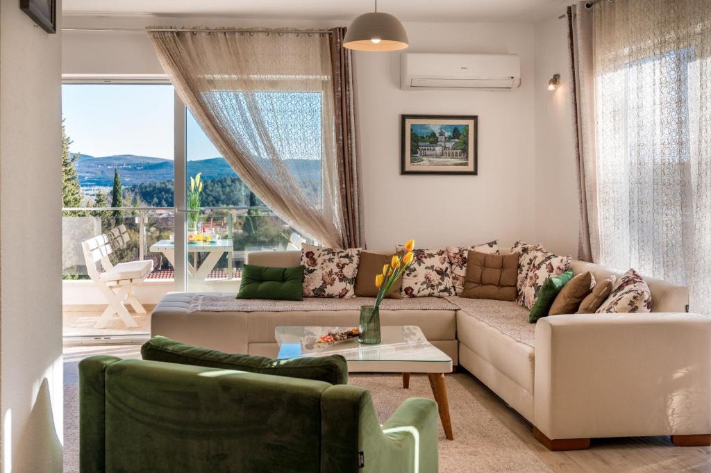 Mrcevac Apartment | HAPPY HOME