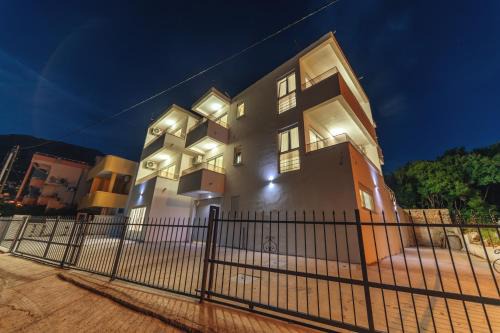 Dobra Voda Apartment | Harasta Lux