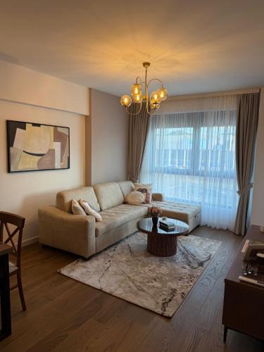 Bjelisi Apartment | Harbour Light Residence