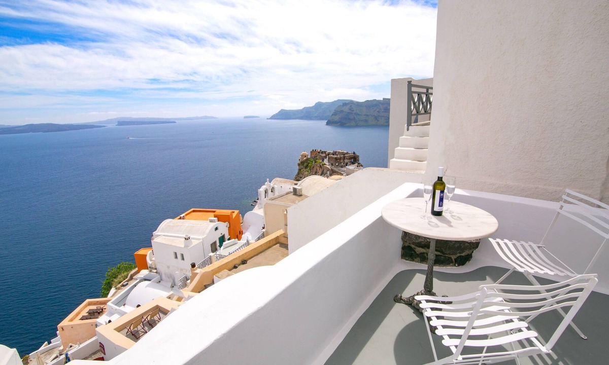 Oia House | Hector Caldera Nest Oia Santorini