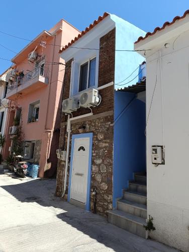 Lesvos Apartment | Hidden gem checkpoint-Rodanthemo