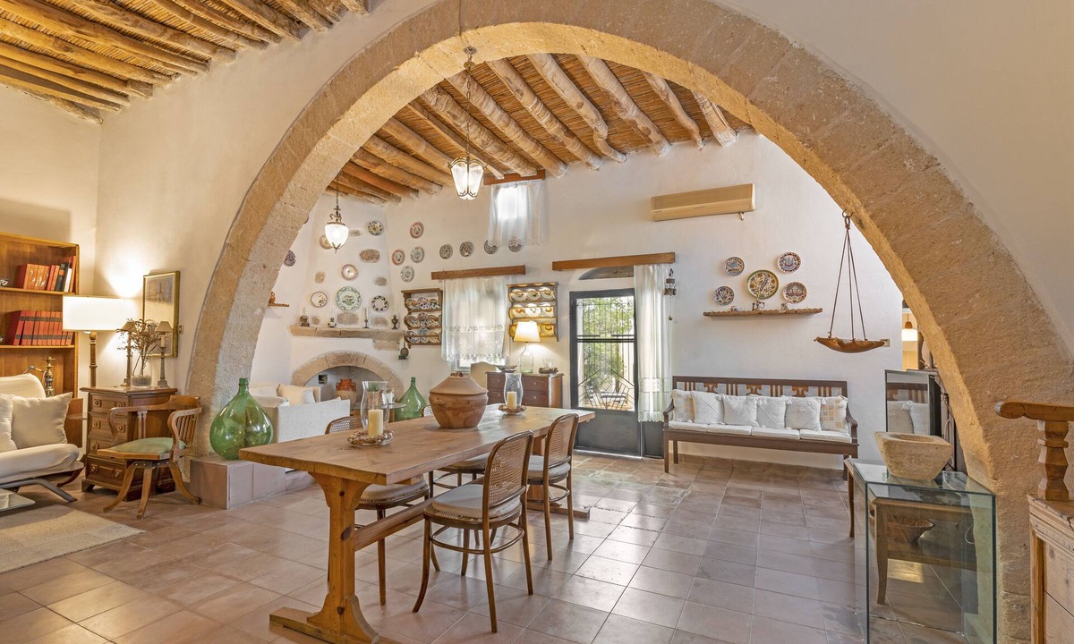 Afandou House | ★ Hidden Gem of Afandou ★Traditional House & Patio