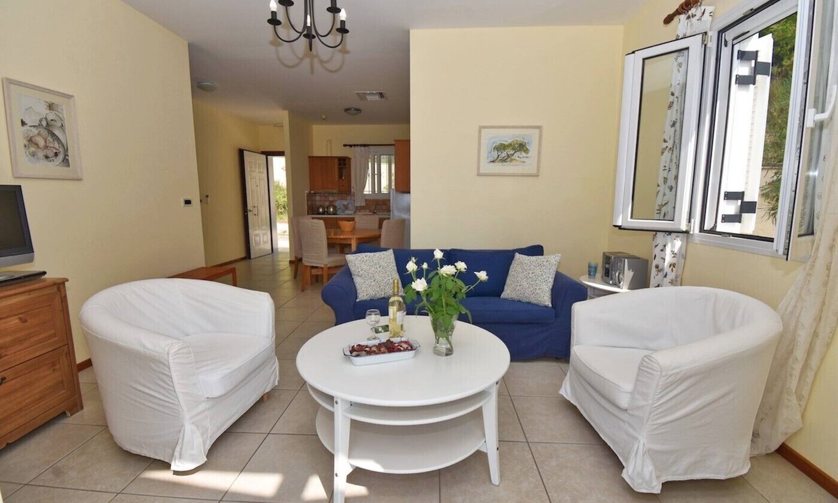 Parelia Apartment | Hippo One Bedroom Apartment
