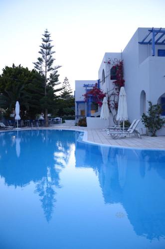Kamari Hotel | Hippocampus Hotel