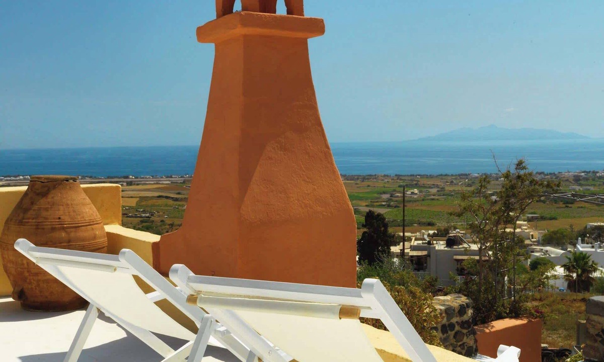 Exo Gonia House | Historic Winery Estate 5 Houses Sleeps 18