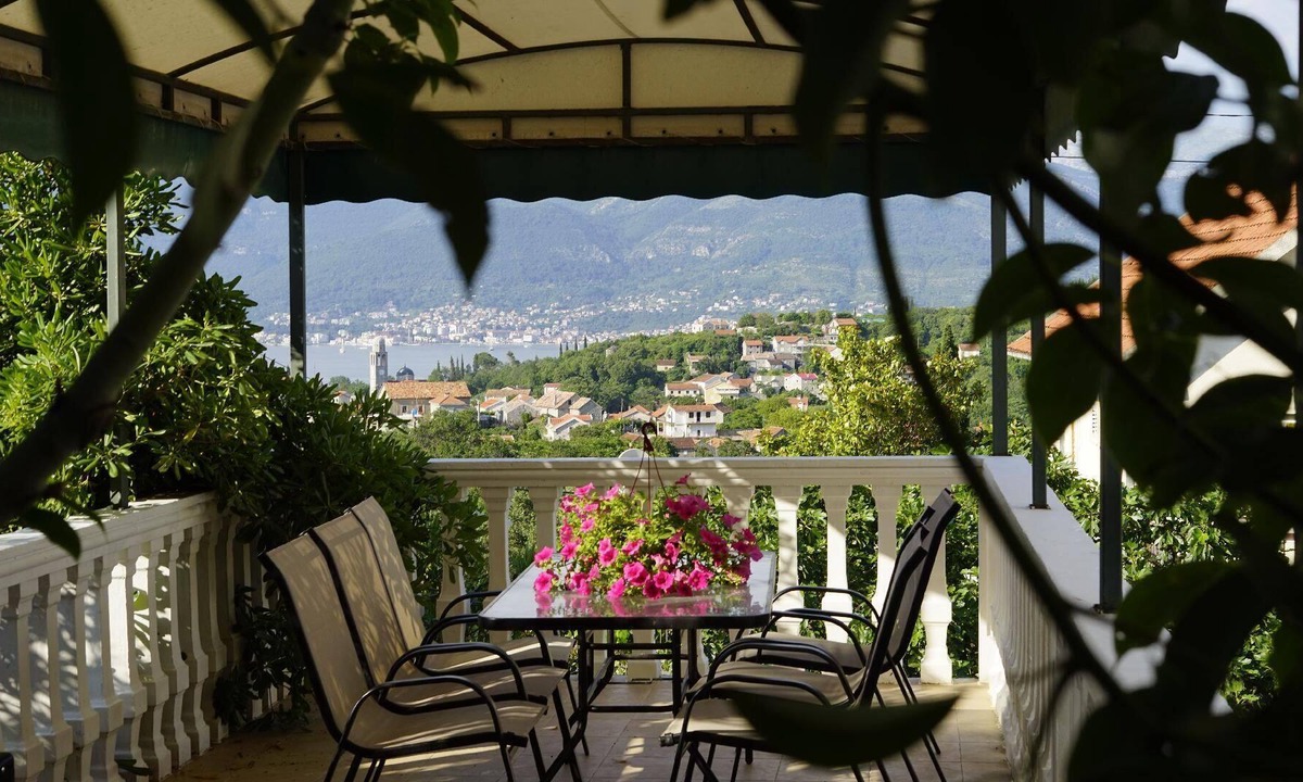Radovici Apartment | Holiday apartment Radovici for 1 - 4 persons with 1 bedroom - Twin house