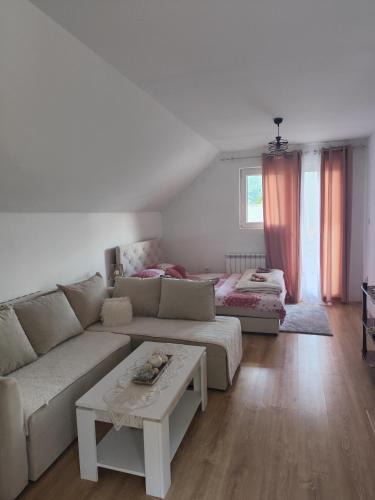 Drijenak Apartment | Holiday home BOŽUR