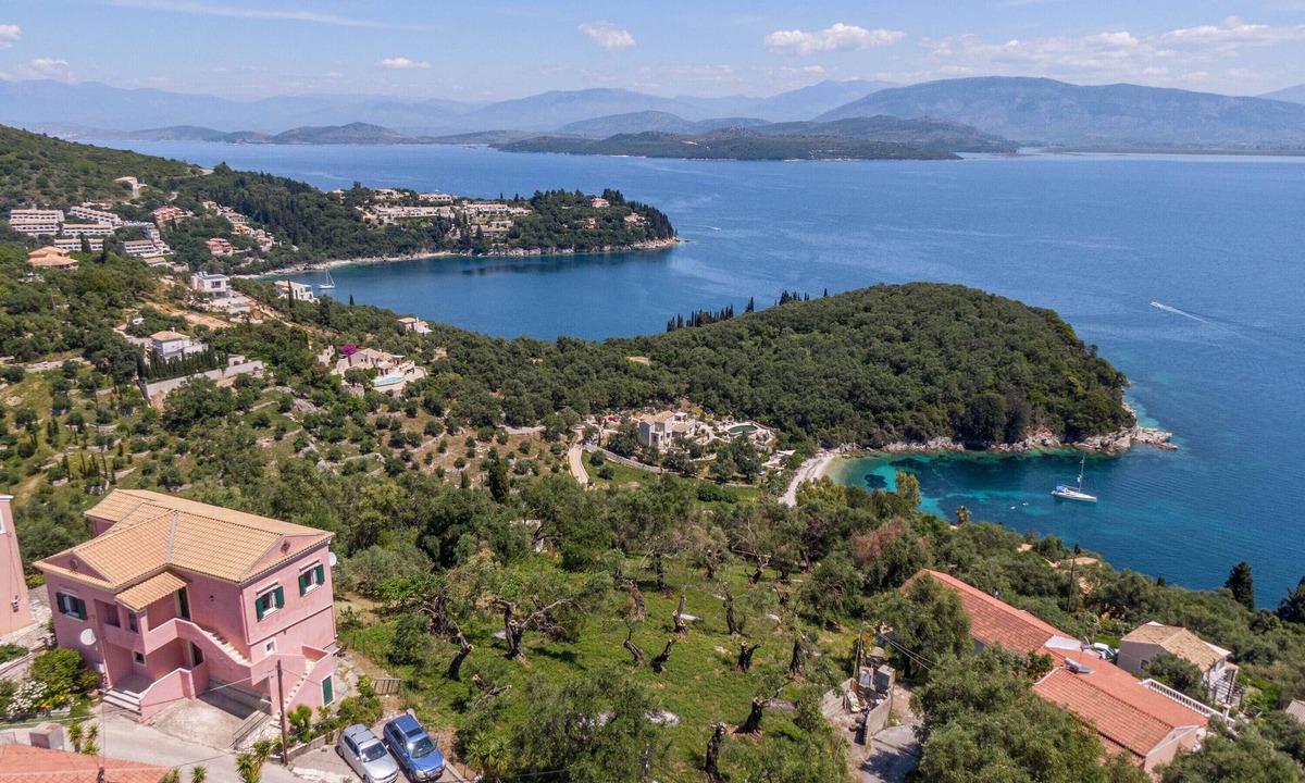 Gimari House | Holiday Home 'Clios House' with Sea View, Wi-Fi and Air Conditioning