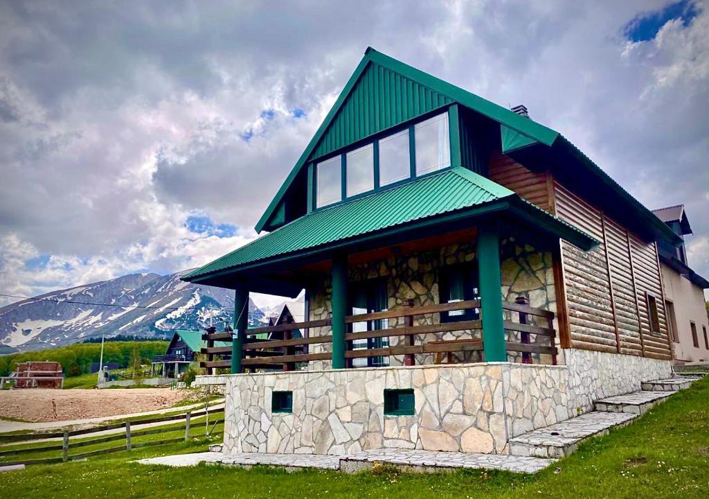 Razvrsje House | Holiday Home Darko