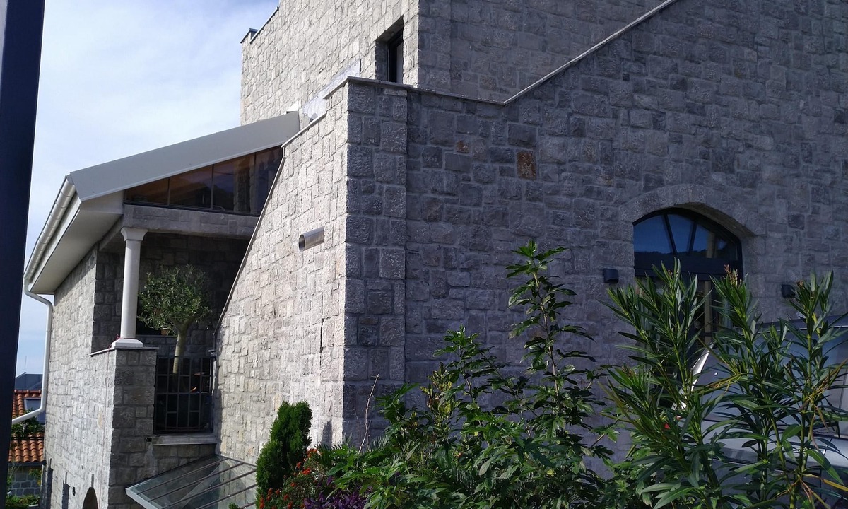 Klinci House | Holiday home in Zelinika with large terrace