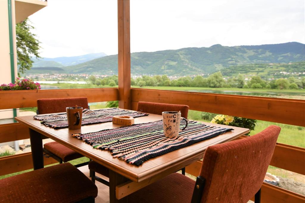 Plav House | Holiday House by The Lake