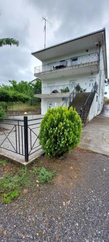 Tripoli House | Home garden and big parking
