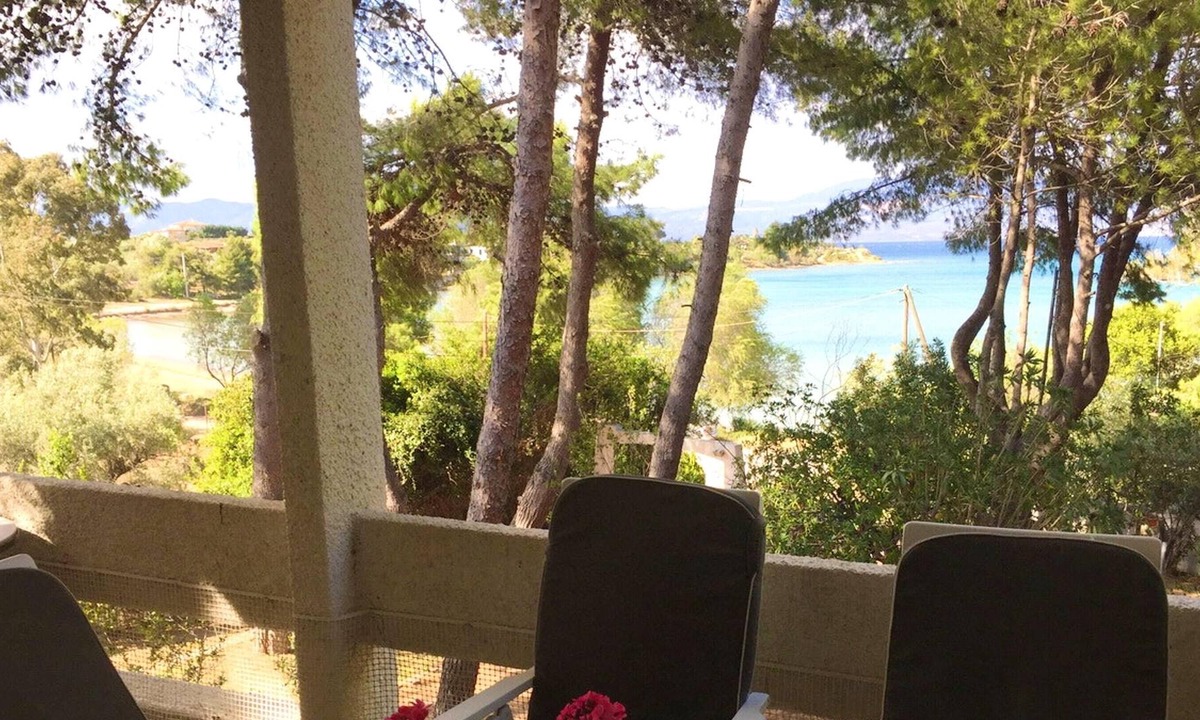 Chalcis Apartment | Homerez - 60 m away from the beach! Spacious appartement for 6 ppl. at Anthidona