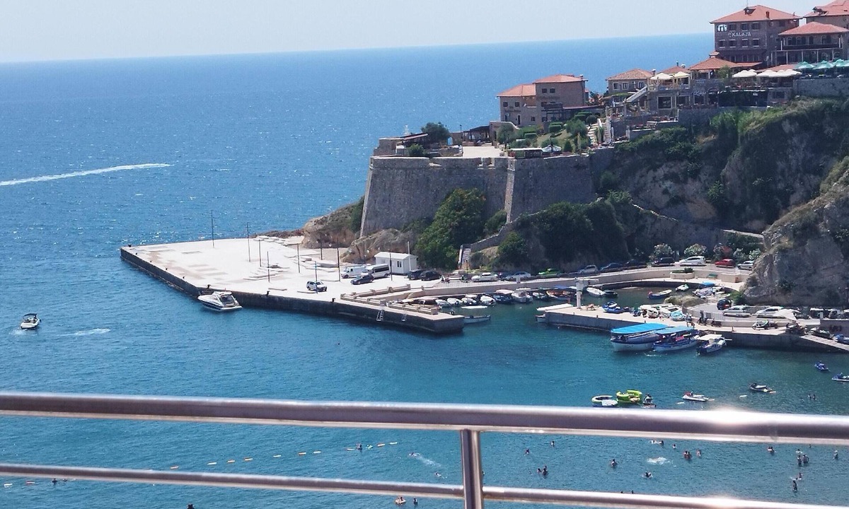 Rana Apartment | Homerez - Apartment in Ulcinj, Sea View
