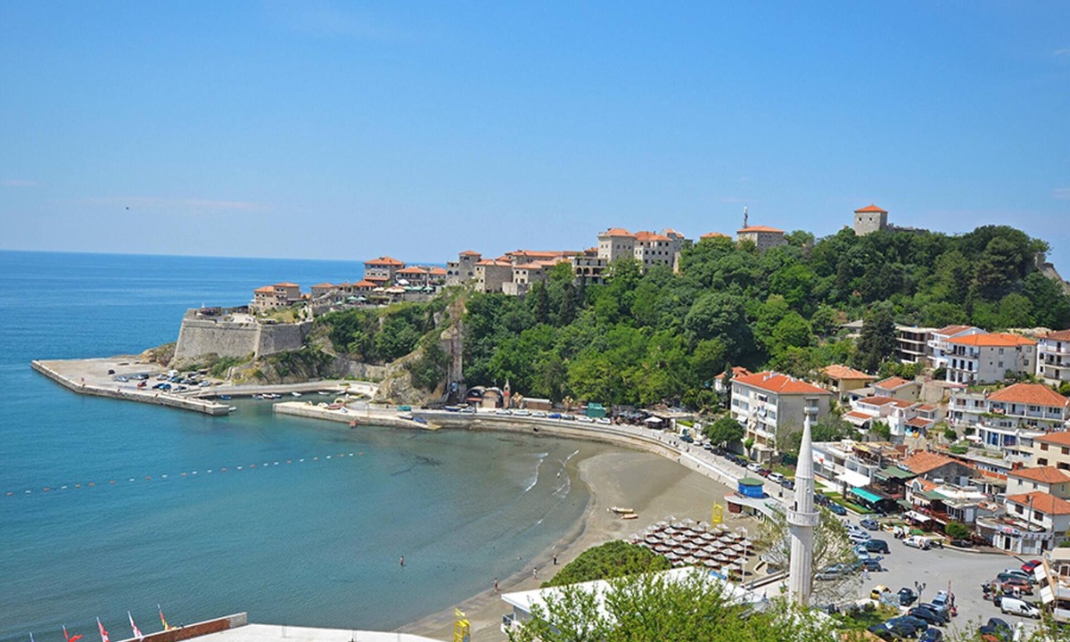 Rana Apartment | Homerez - Sea View Apartment in Ulcinj - 40 sqm