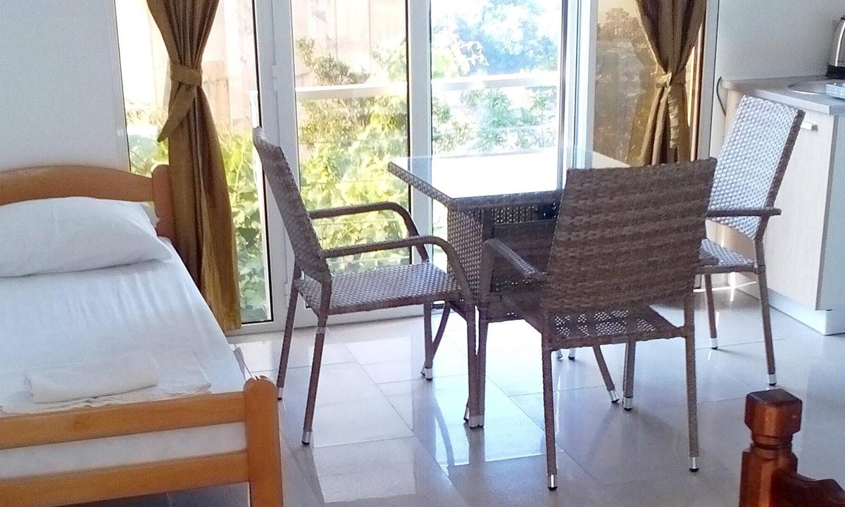 Rana Apartment | Homerez - Studio apartment with sea view