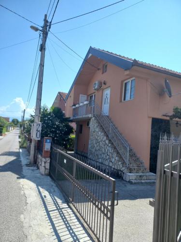 Mahala Hostel | Hostel Dragana