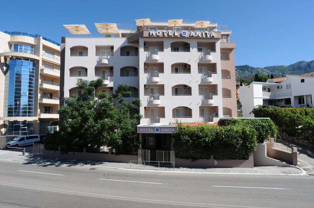 Becici Hotel | Hotel Anita