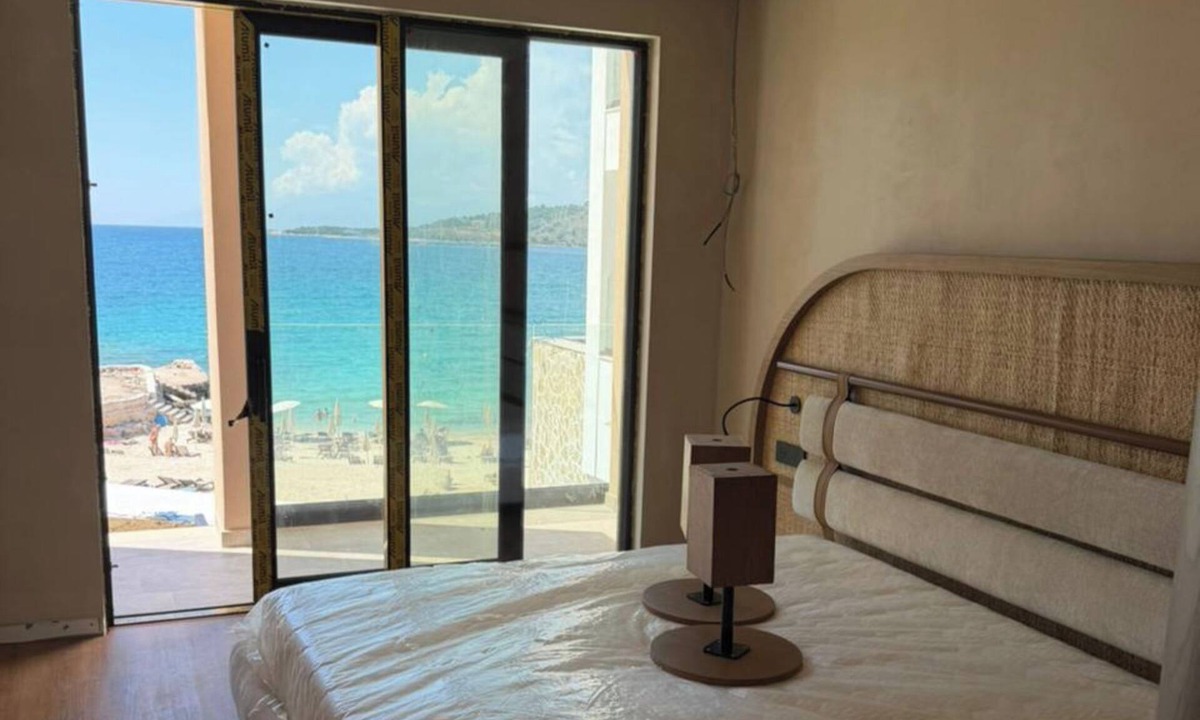 Ksamil Hotel | Hotel Camelot By Artur