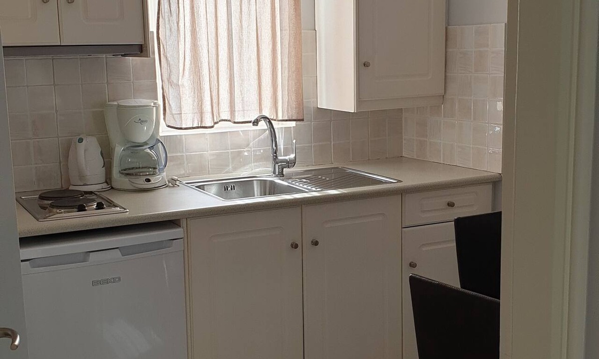 Alexandros Hotel | Hotel Eleana