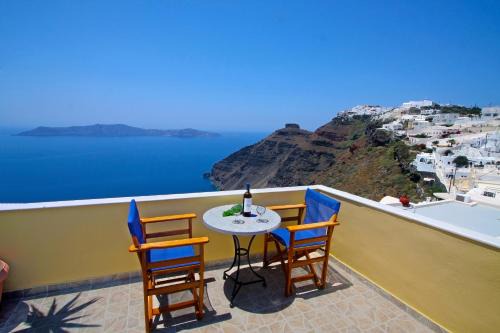 Firostefani House | Hotel Mylos