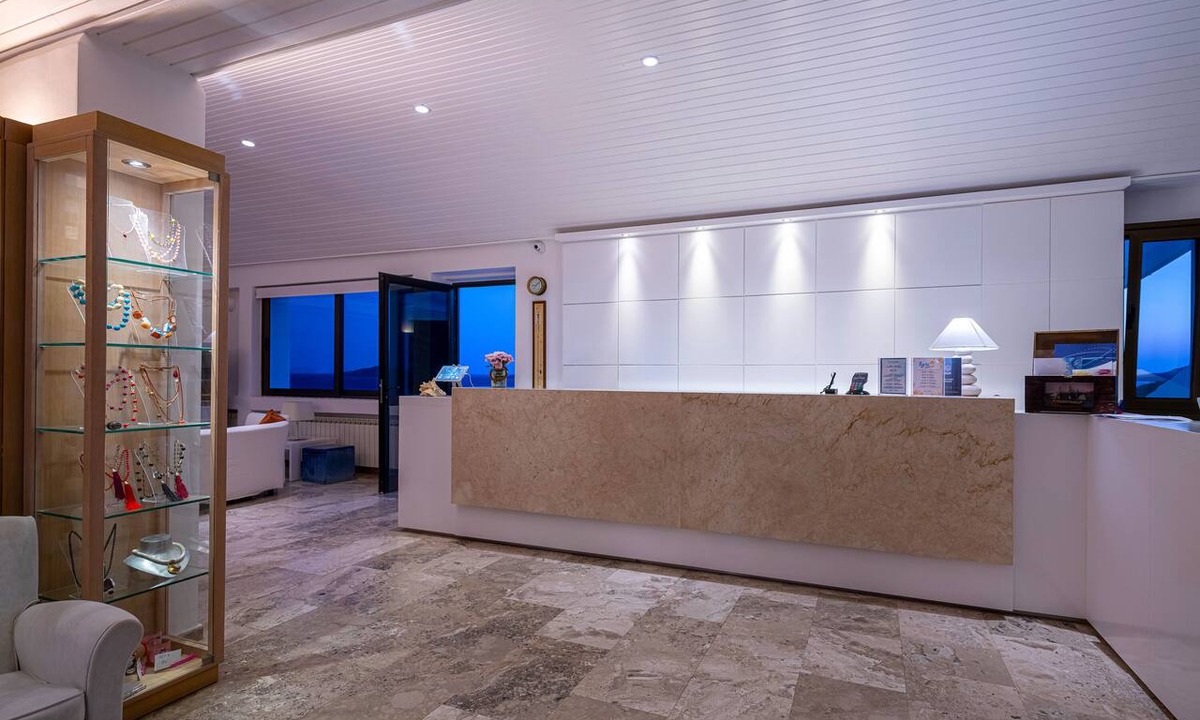 Kipri Hotel | Hotel Perrakis