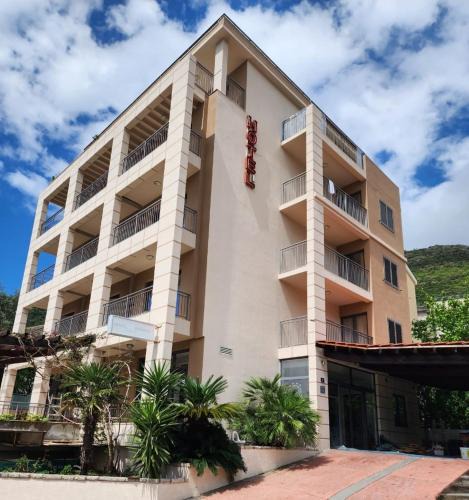 Petrovac Hotel | Hotel Petrovac